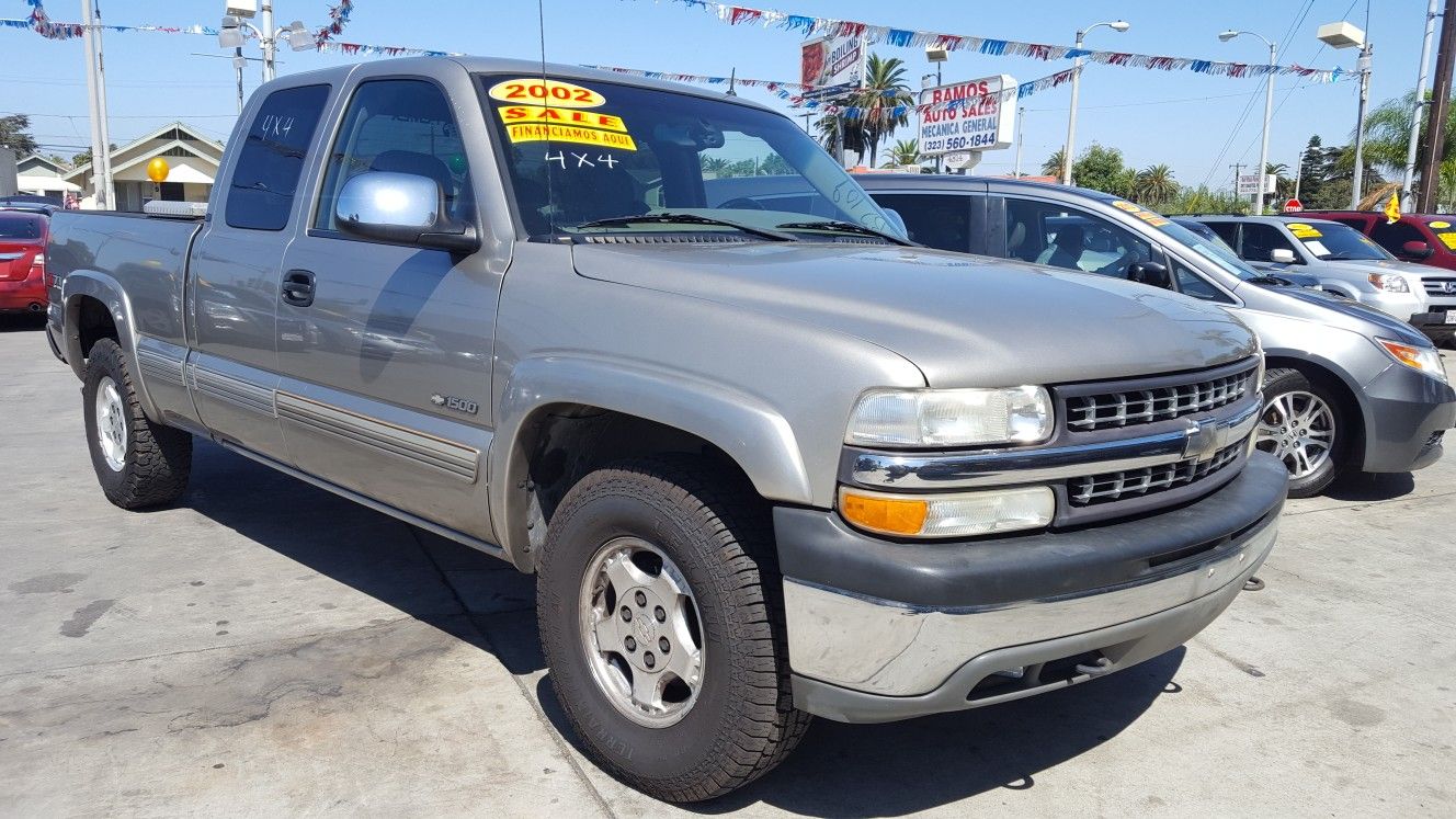 02 Chevy Silverado Muy FÁCIL DE LLEVAR Ez Credit