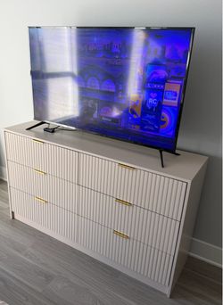 BRAND NEW BEIGE DRESSER SET