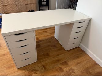 Computer table