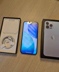 Apple 🍎    phone   13   pro  max  unlocked