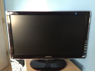 Samsung HDTV 1080p 26.5in $125 obo need cash