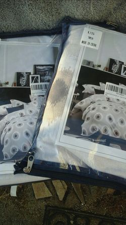 Fasise 3 pc Duvet Cover Set, Twin size Sold as a set of 2