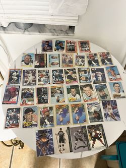107 mixed sports cards