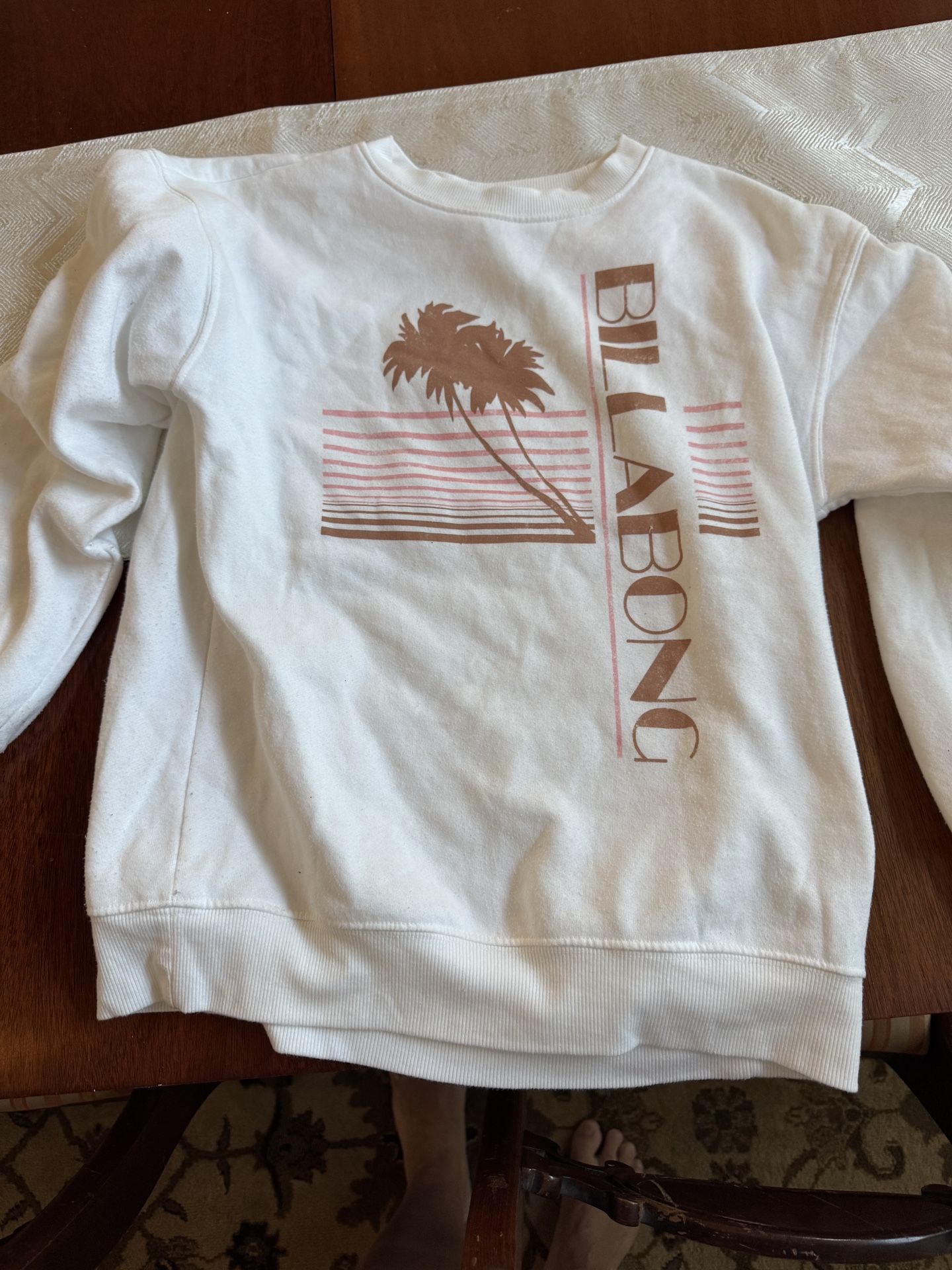 Small Like New Billabong Crewneck