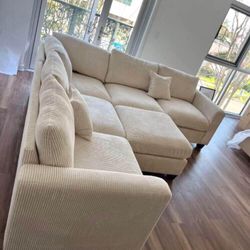Gorgeous 😊4-pc Sectional Sofa With Ottoman Ivory Corduroy