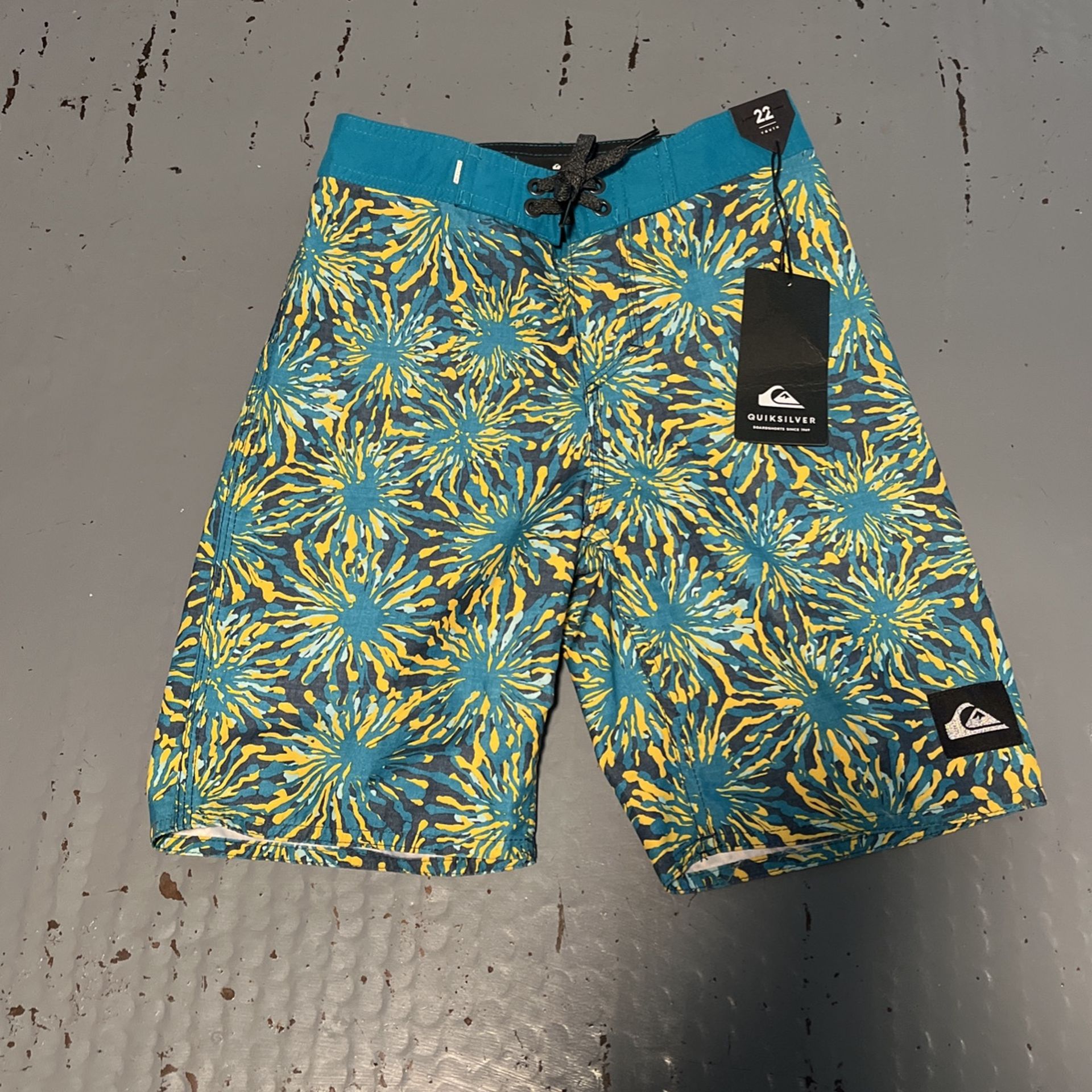 Quiksilver Board Shorts Brand New Never Worn 