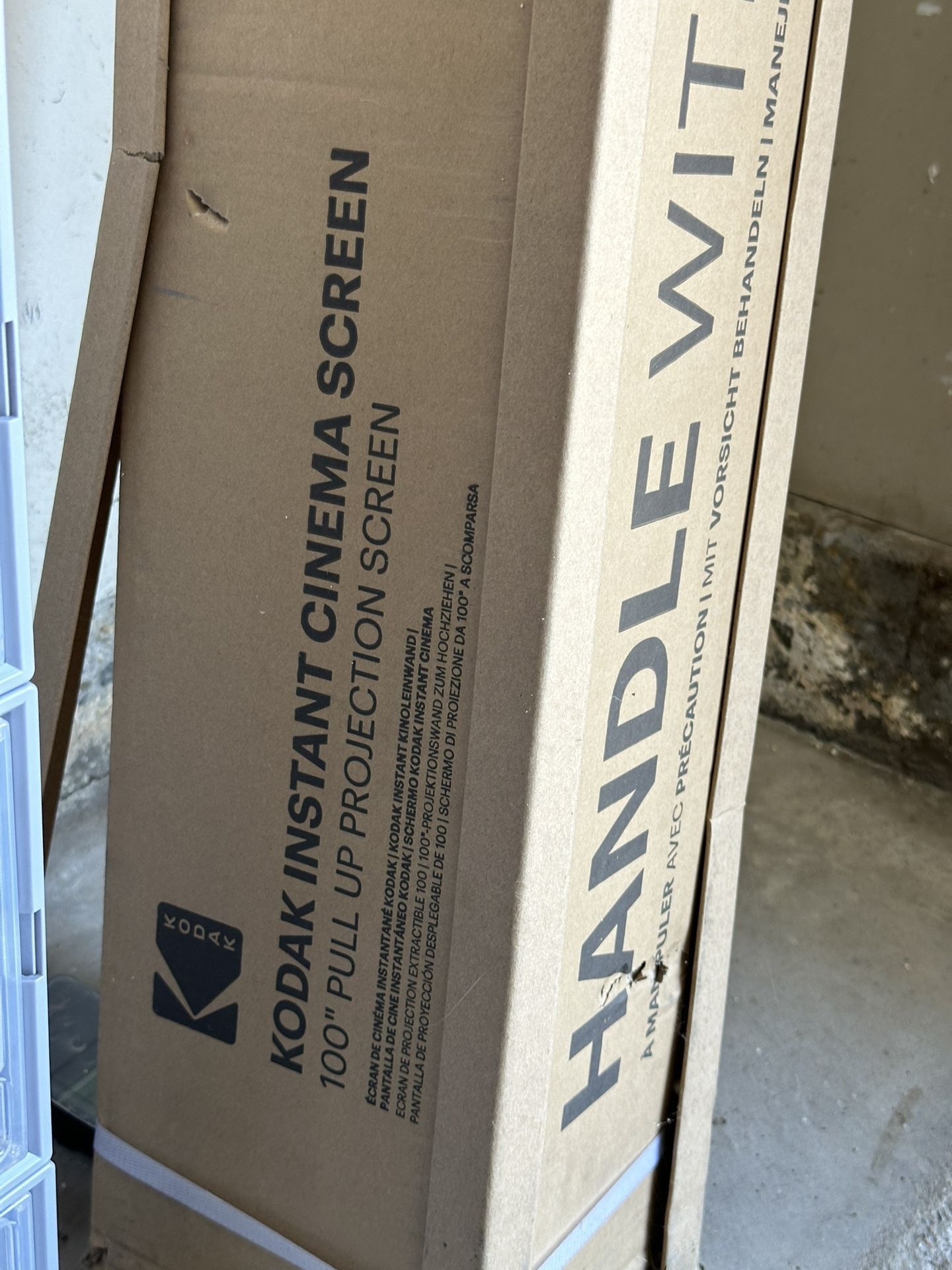 100” Projector Pull Screen (NEW)