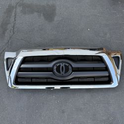 New Toyota Tacoma 2005-2011 Chrome Black Grille Front Bumper Hood Grill
