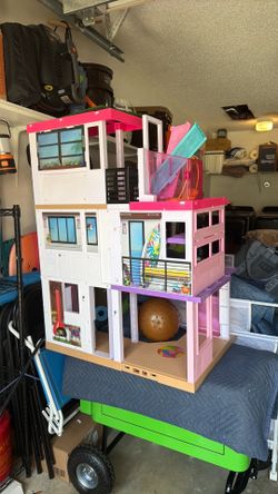 FREE Barbie Dream House