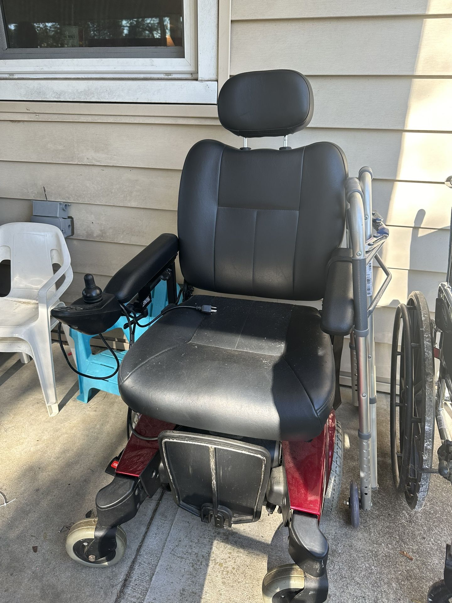 Invacare Pronto M51 Power Chair with SureStep