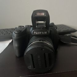 Fujifilm Finepix HS 25 EXR CAMERA 