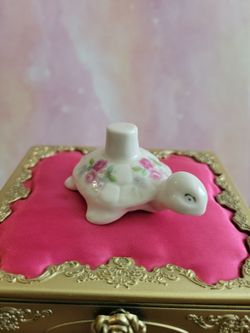 Vintage Ceramic Turtle Figurine Signed Ellard 2.5" w6