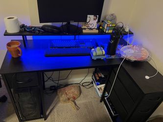 Gaming desk