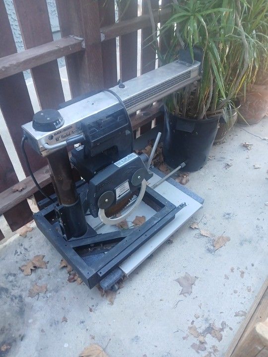  Black&decker (Dewalt) Raidius Srm Saw