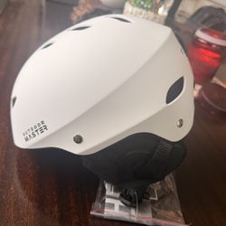 Kids Snow Helmet - Small, Brand New 