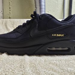 Nike Air Max 90
Black Speed Yellow Size 11.5