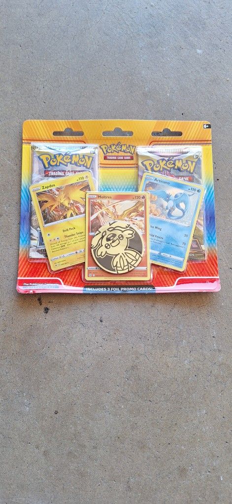 New Sealed Package Pokémon TCG Zapados, Moltres, Articuno, Promo Blister 2-pack