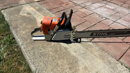 STIHL MS 440 with 32” light bar
