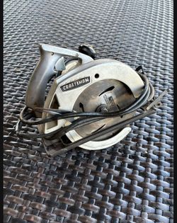 Craftsman Heavy Duty, Electric Handsaw /Skil Saw With 7 Inch Blade Works Perfect