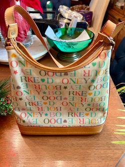 Rare vintage y2k dooney and Bourke shoulder bag
