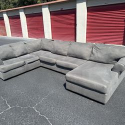 Comfy Nice U Shape Sectional Couch 🔥🔥