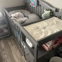 Full Size Crib 4in 1