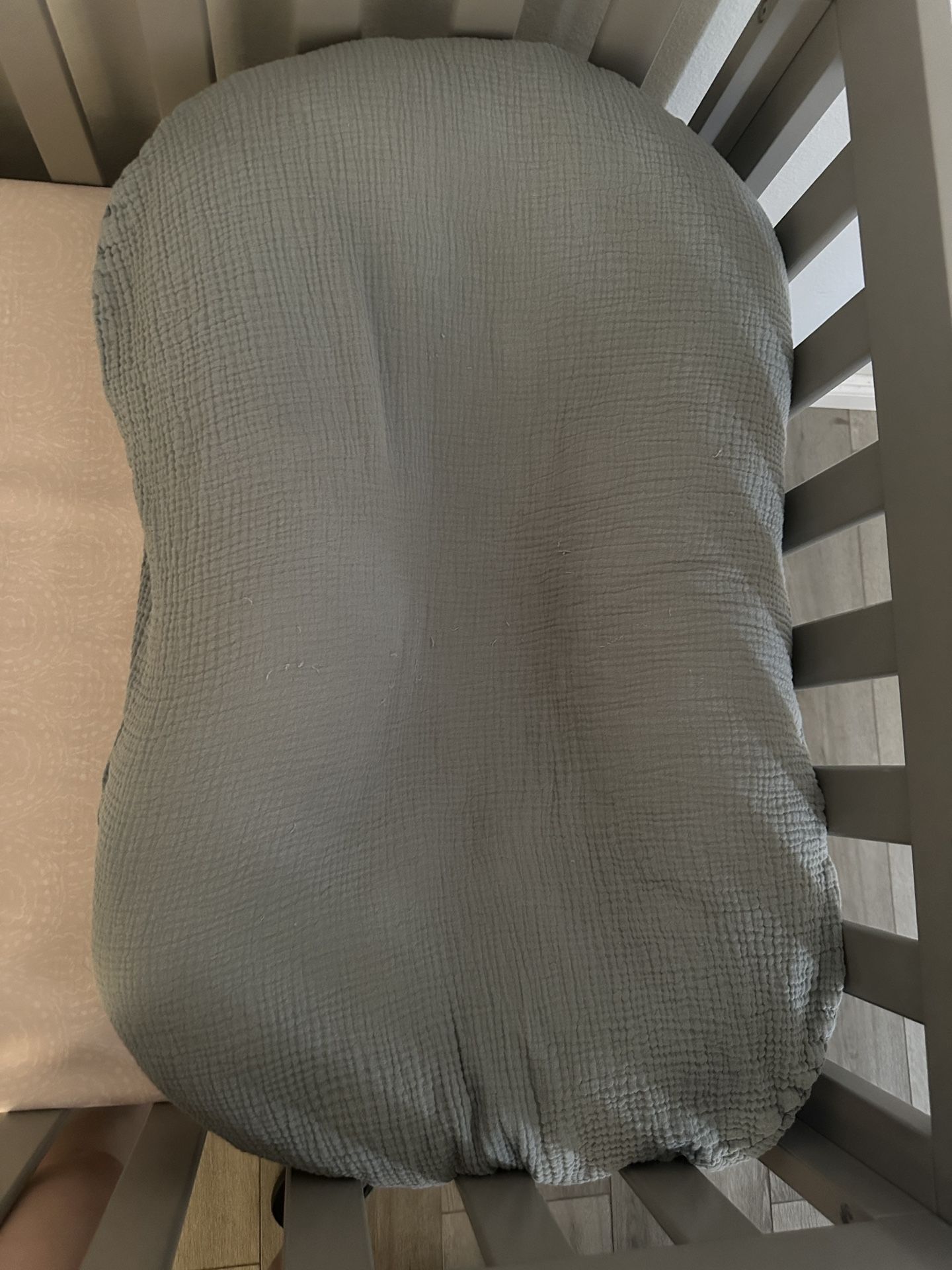 Snuggle Me Infant Lounger