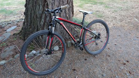 Specialized Hardrock Sport 29 Mountain Bike