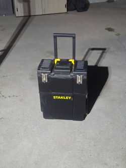 Old Stanley rolling chest/packout