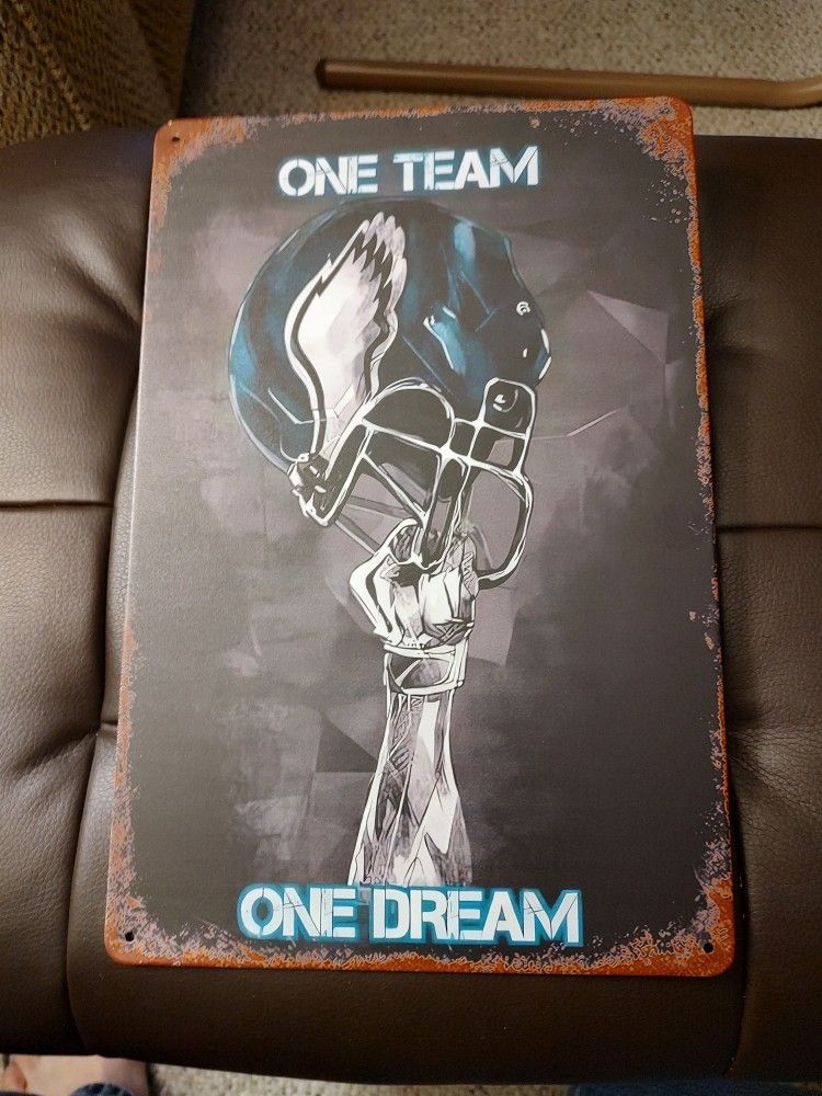 PHILADELPHIA EAGLES METAL SIGN. 12" X 8". NEW. PICKUP ONLY.