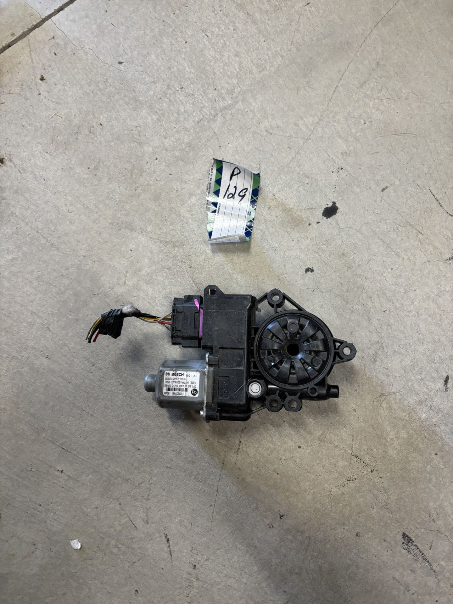2018-2019 Hyundai Sonata Window Motor 82450-C1210 Left