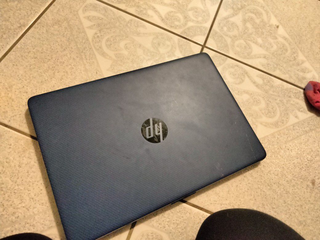 HP Laptop TOUCHSCREEN