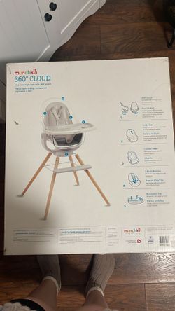 360 Cloud Munchkin High Chair