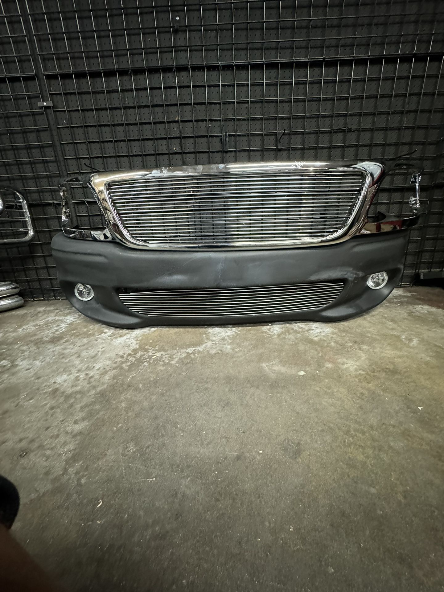 2001 Ford F150 Lightning style front bumper cover combo