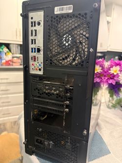 GAMING PC