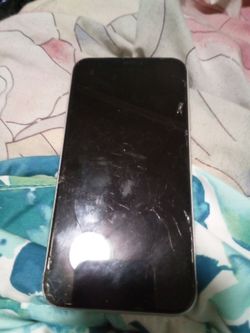 white iphone xr 125