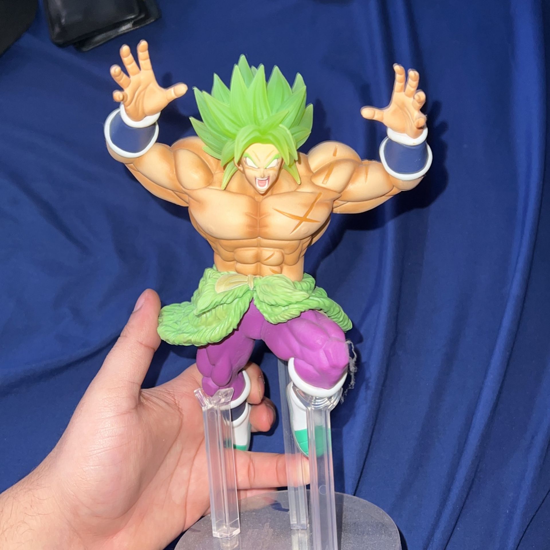 Dragon Ball Broly figure