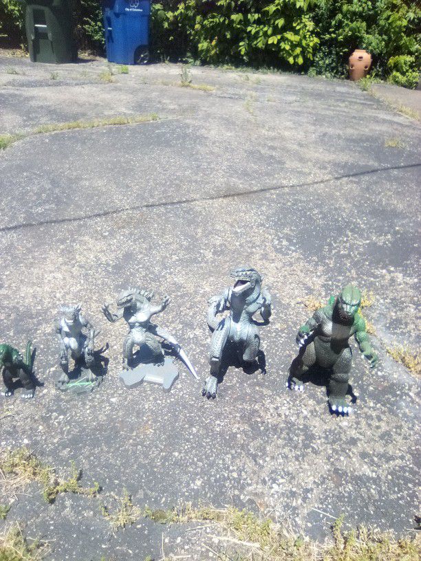 1985&1998 Godzilla Action Figure Lot