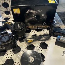 Nikon D90  SLR 18-105mm VR KIT with Various Equipment Included