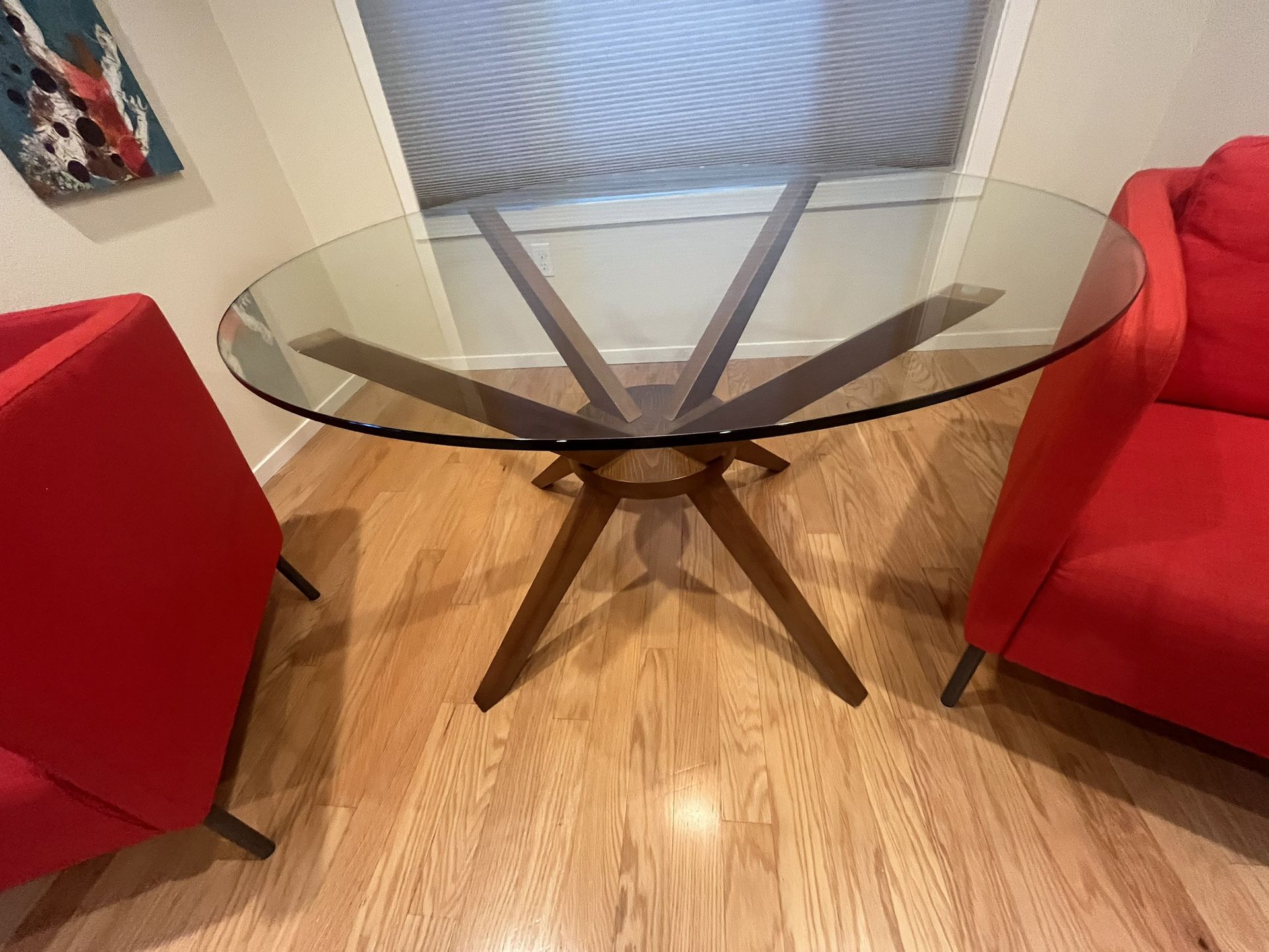 Modern spider Round Glass dining Table With 2 Arm Chairs