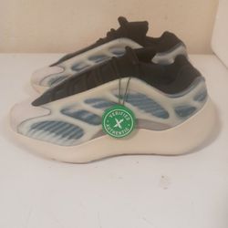 Adidas Yeezys Barely Worn