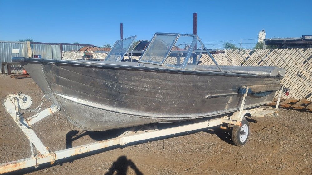 1969 17' Starcraft Aluminum Boat