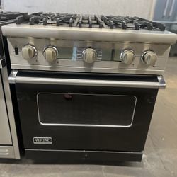 Viking 30”Wide Gloss Black Range Stove 