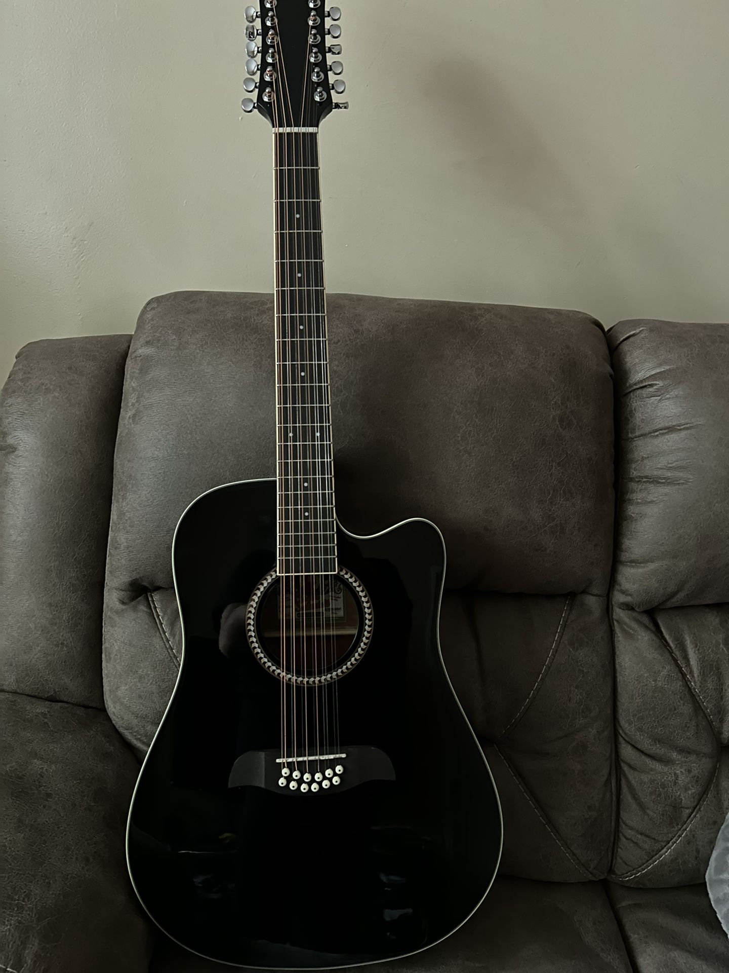 New black guitar