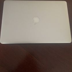 2015 MacBook Pro 15” Fully Loaded For Music/Video + Adobe Suite