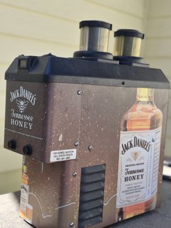 JACK DANIELS CHILLED SHOT DISPENSER