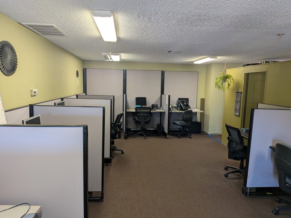 Office Cubicles & Chairs