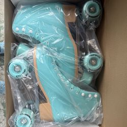 Roller skates 