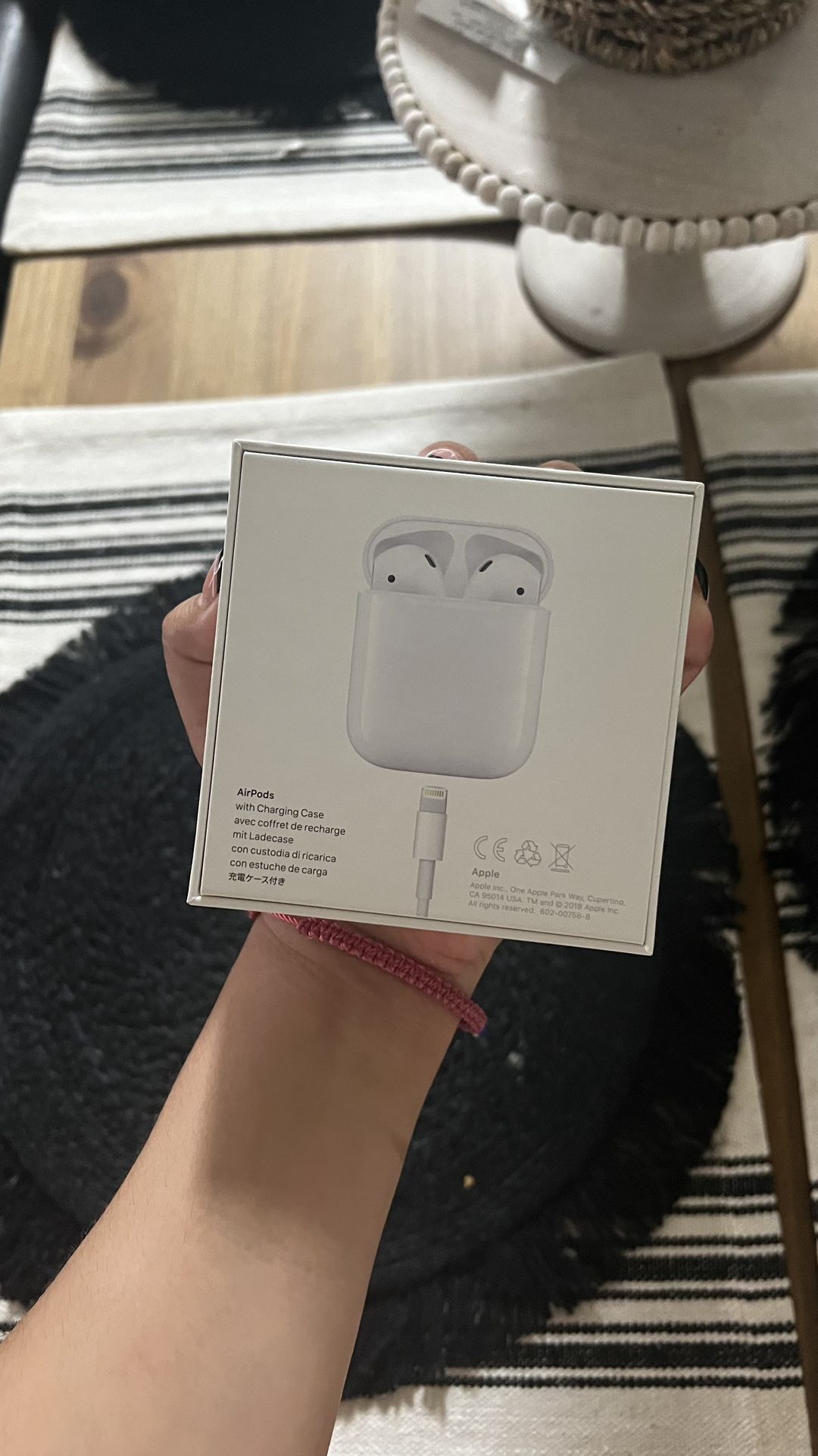 Apple AirPods 1st Generation