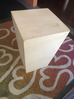 Cajon Cuban style drum bajo